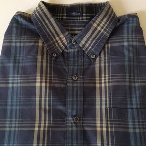 IZOD Men's Plaid Button Down No Iron Shirt